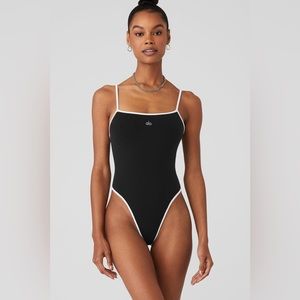 NWOT ALO YOGA Ivy League Bodysuit Black/White SIZE SMALL